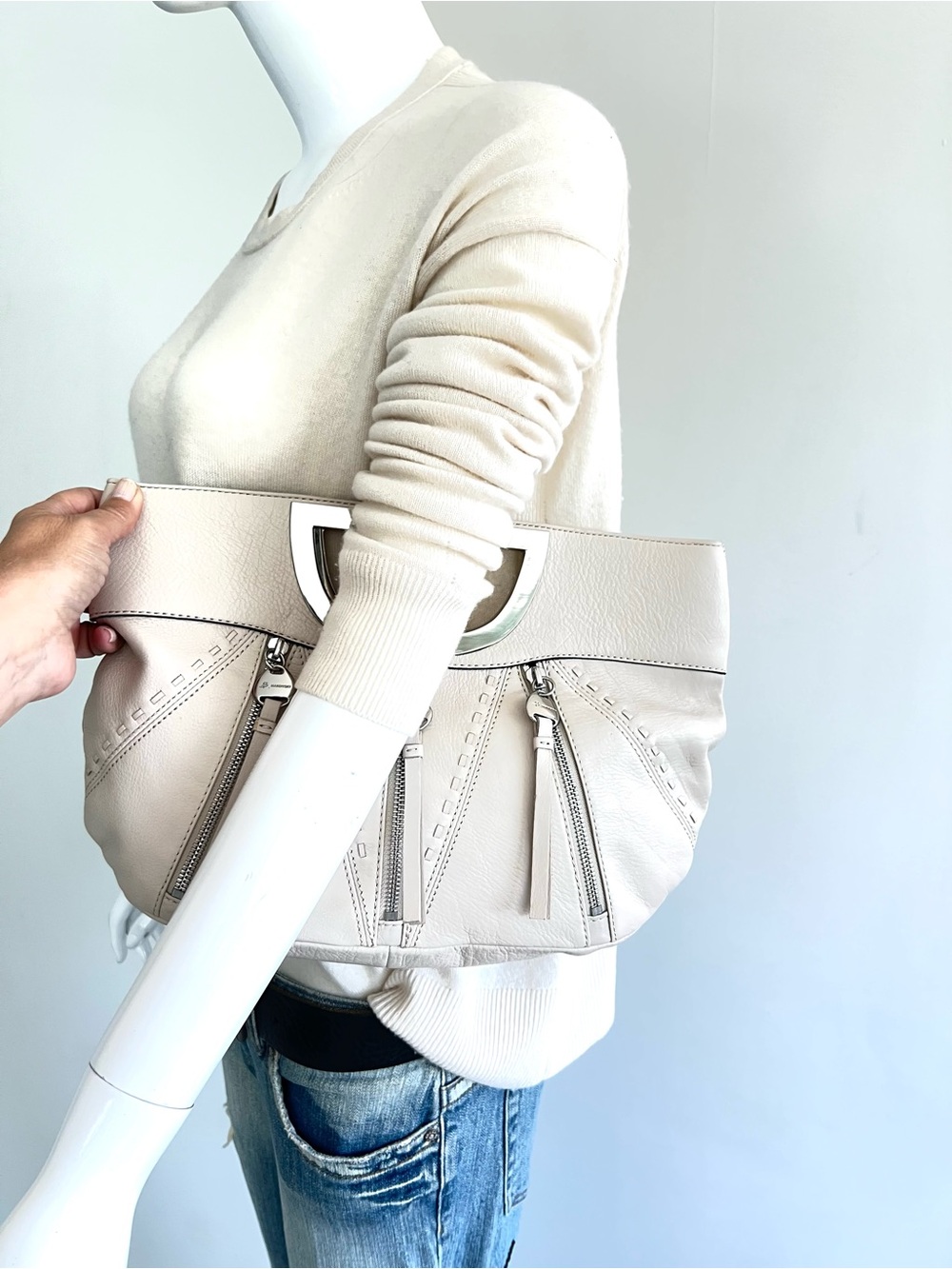 B. MAKOWSKY Cream Pebbled Leather Silver Hardware Evening Cocktail Bag Clutch